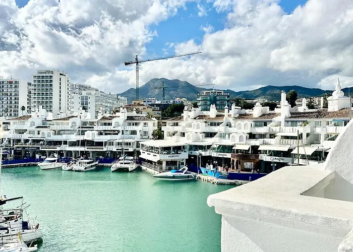 Wonderful Apartment In Puerto Marina