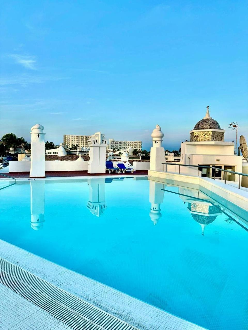 Wonderful In Puerto Marina Apartment