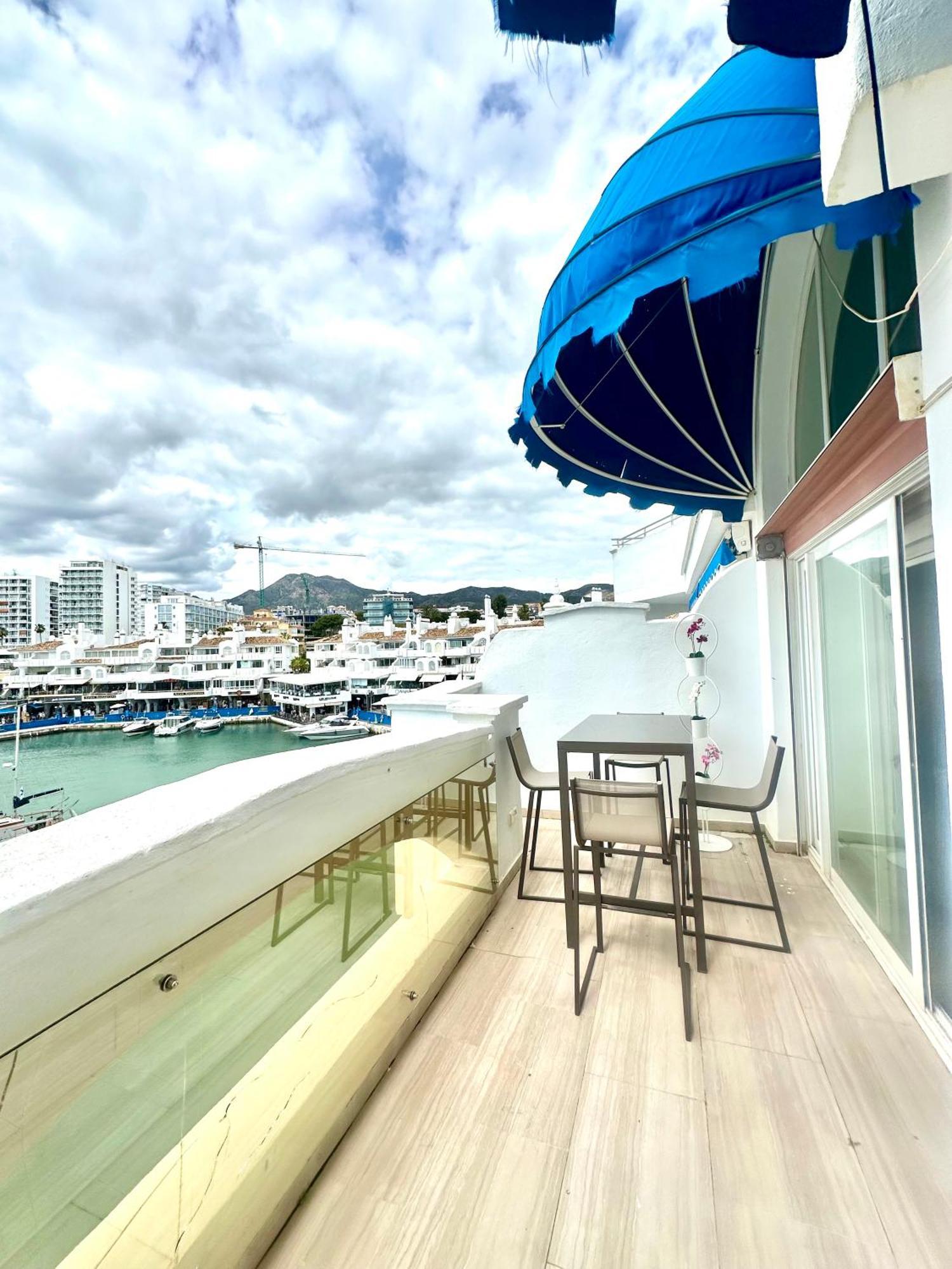 Wonderful In Puerto Marina Apartment *